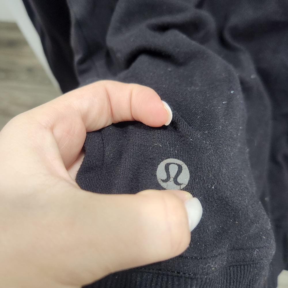 Lululemon Black Pre Post Jacket First Release Med… - image 8